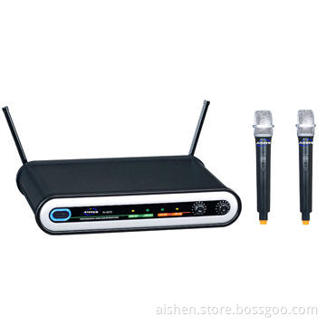 Dual UHF Quartz Controlled Wireless Microphone
